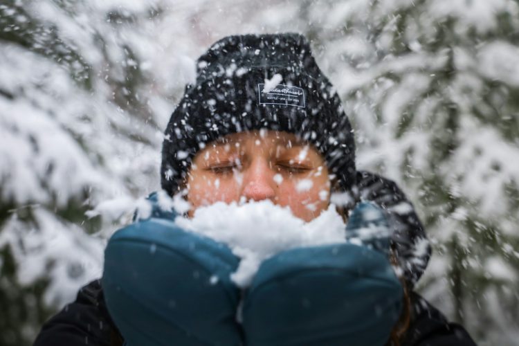 10 Ways to Embrace Winter in the US (plus extras!)